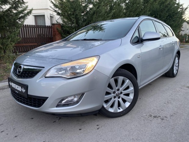 Opel Astra J Sports Tourer 1.4 T Cosmo szp. fr...