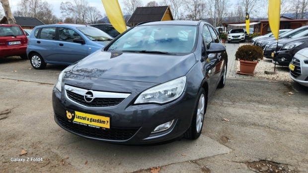 Opel Astra J Sports Tourer 1.4 T Enjoy Szp ll...