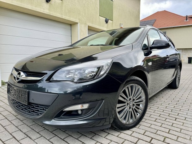 Opel Astra J Sports Tourer 1.4 T Selection EURO...