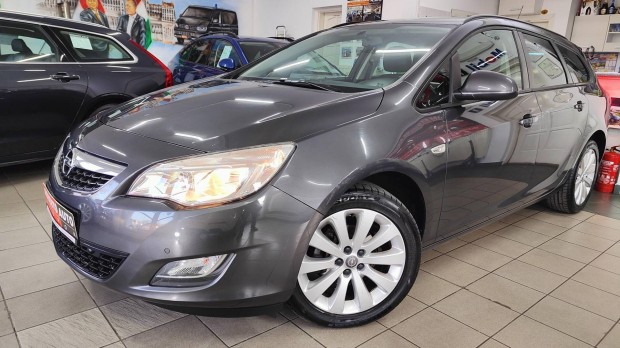 Opel Astra J Sports Tourer 1.4 T Selection Fris...