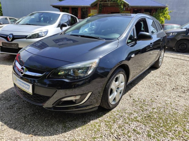 Opel Astra J Sports Tourer 1.4 T Start-Stop Cos...