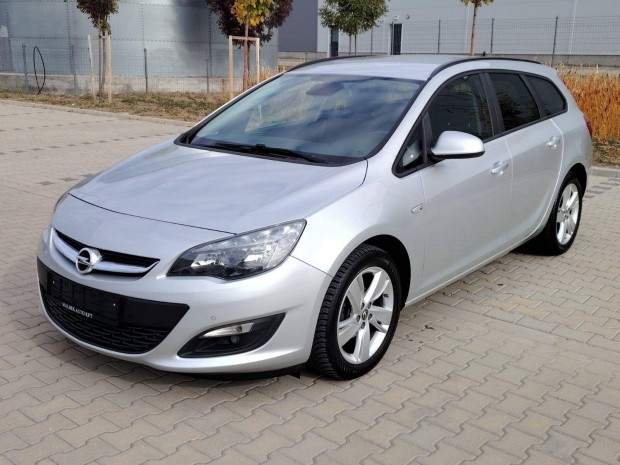 Opel Astra J Sports Tourer 1.4 T Start-Stop Cos...