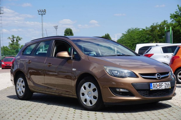 Opel Astra J Sports Tourer 1.6 Business EURO6 M...