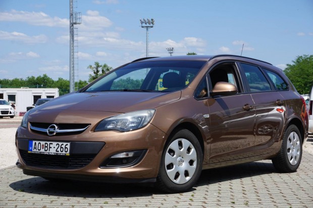 Opel Astra J Sports Tourer 1.6 Business EURO6 M...