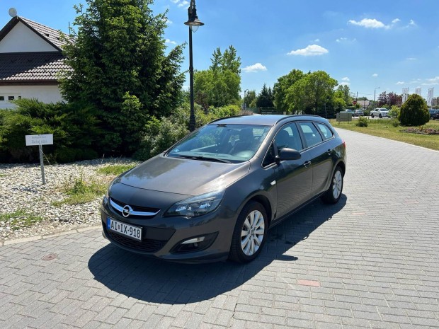 Opel Astra J Sports Tourer 1.6 CDTI Start-Stop...