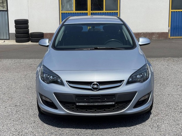 Opel Astra J Sports Tourer 1.6 Cosmo ++1Tulaj++...