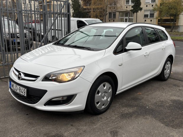 Opel Astra J Sports Tourer 1.6 Drive Magyarorszgi