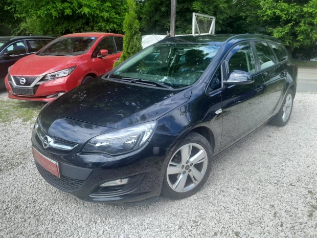 Opel Astra J Sports Tourer 1.6 Enjoy 110e Km-Né...