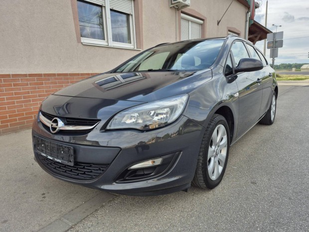 Opel Astra J Sports Tourer 1.6 Enjoy EURO6 Sérm...