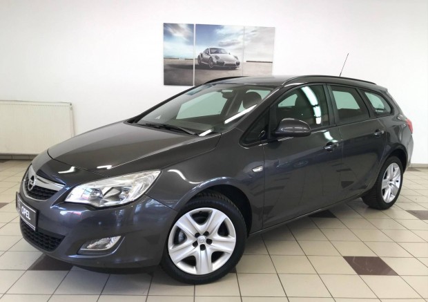 Opel Astra J Sports Tourer 1.6 Enjoy Gyönyörű Á...