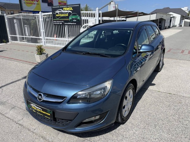 Opel Astra J Sports Tourer 1.6 Enjoy Megkmlt!...