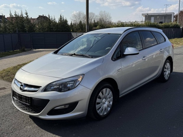 Opel Astra J Sports Tourer 1.6 Selection 3 v G...