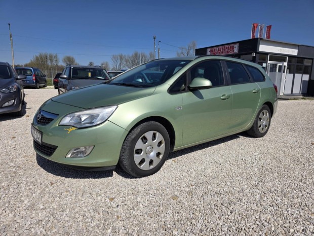 Opel Astra J Sports Tourer 1.7 CDTI Active Megb...
