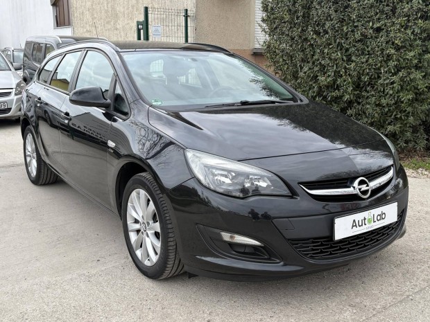 Opel Astra J Sports Tourer 1.7 CDTI Active / �l...
