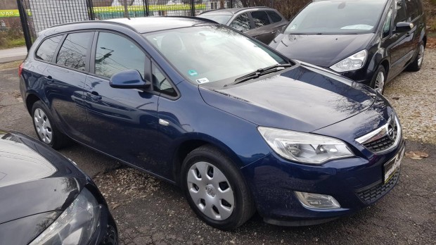 Opel Astra J Sports Tourer 1.7 CDTI Cosmo Kl�ma...
