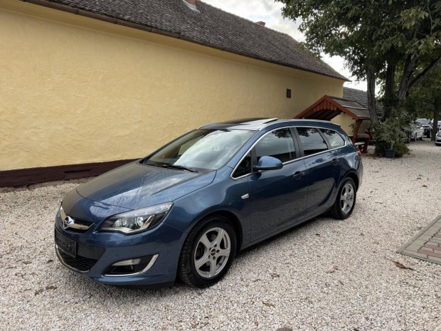 Opel Astra J Sports Tourer 1.7 CDTI Ecoflex Sta...