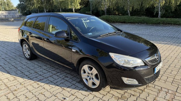 Opel Astra J Sports Tourer 1.7 CDTI Enjoy Alkal...