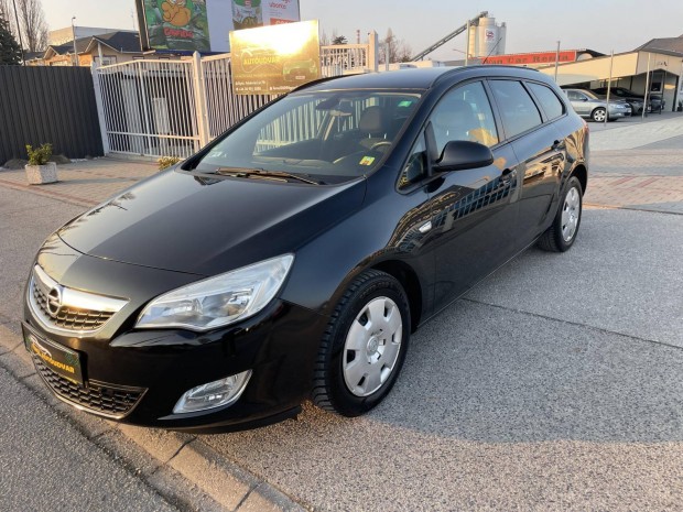 Opel Astra J Sports Tourer 1.7 CDTI Enjoy Megk...