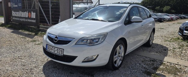 Opel Astra J Sports Tourer 1.7 CDTI Essentia 2...