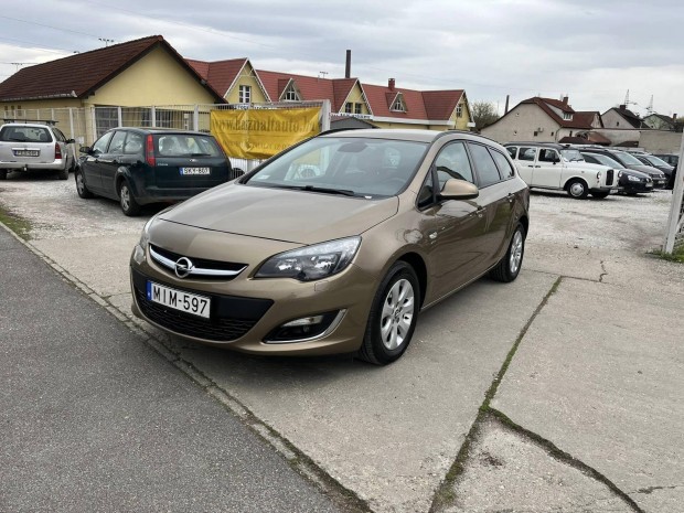 Opel Astra J Sports Tourer 1.7 CDTI Sport