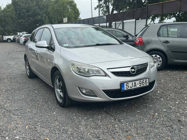 Opel Astra J Sports Tourer 1.7 CDTI Sport