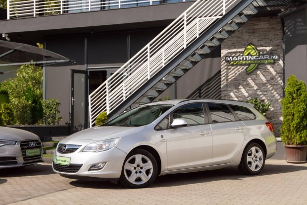 Opel Astra J Sports Tourer 1.7 CDTI Sport Argon...