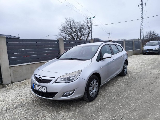 Opel Astra J Sports Tourer 1.7 CDTI Sport Vgig...