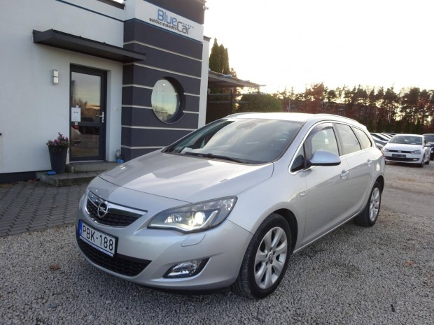 Opel Astra J Sports Tourer 1.7 CDTI Sport Xenon...