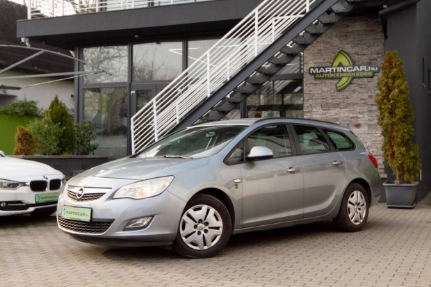 Opel Astra J Sports Tourer 2.0 CDTI Cosmo Silve...