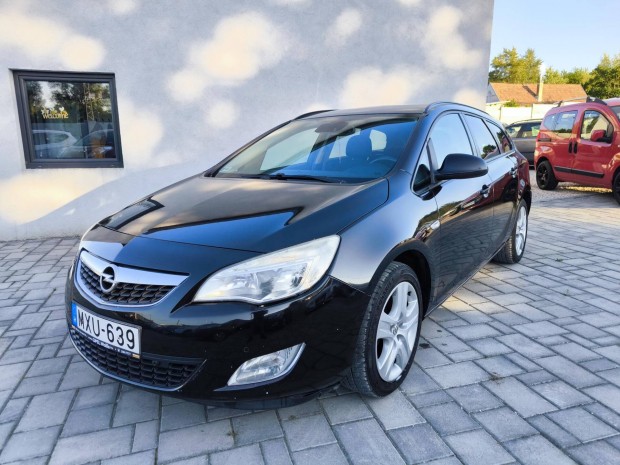 Opel Astra J Sports Tourer 2.0 CDTI Cosmo Szép...