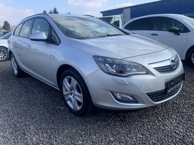 Opel Astra J Sports Tourer 2.0 CDTI Sport