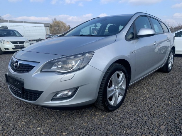 Opel Astra J Sports Tourer 2.0 CDTI Sport