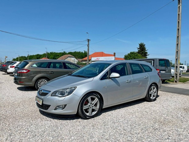 Opel Astra J Sports Tourer 2.0 CDTI Sport Xenon...