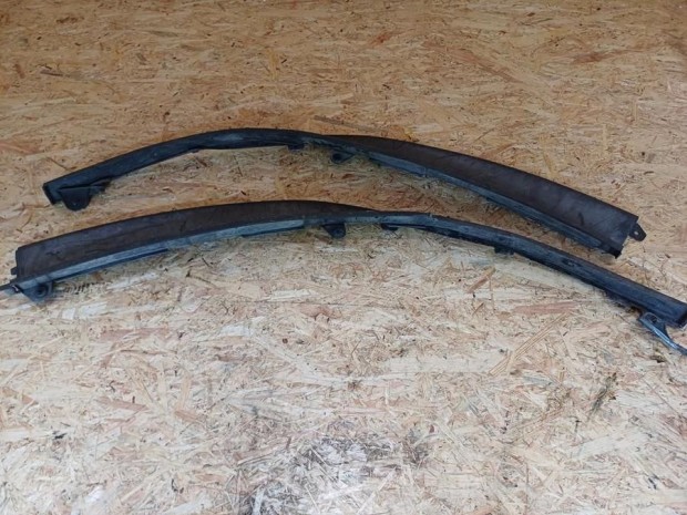 Opel Astra J (2009-2015) Első Lökhárító Koptató Pár