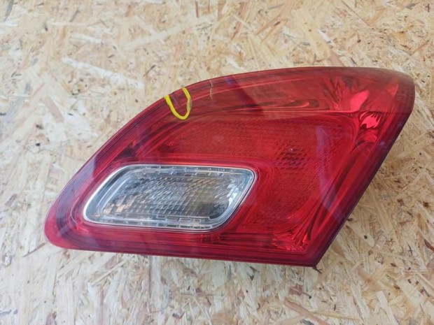 Opel Astra J (2009-2015) Jobb Hátsó Belső Lámpa
