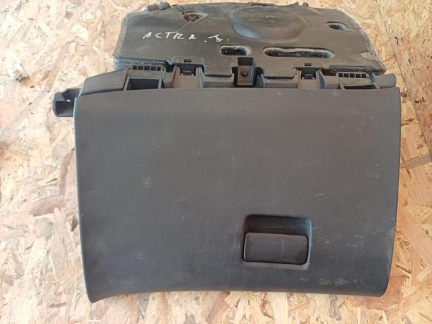 Opel Astra J (2009-2015) Kesztytart