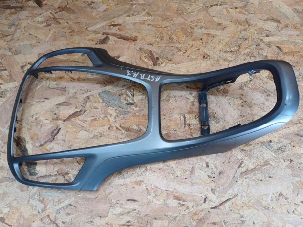 Opel Astra J (2009-2015) R�di� Keret