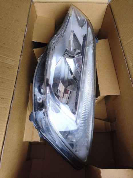 Opel Astra J bal els� f�nysz�r� - s�r�lt