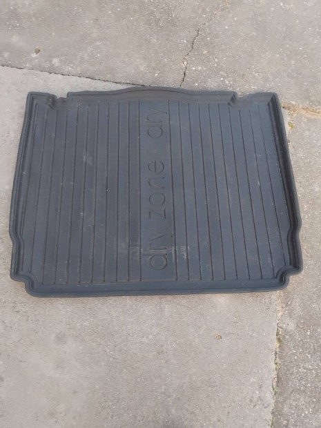 Opel Astra J csomagtartó szőnyeg