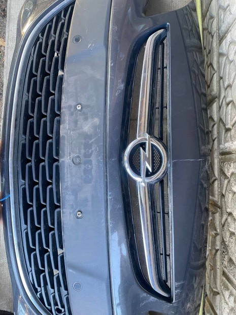 Opel Astra J facelift Lökhárítóhéj / Díszrács / lámpamosó / Radar