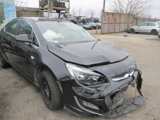Opel Astra J hasznlt alkatrszek