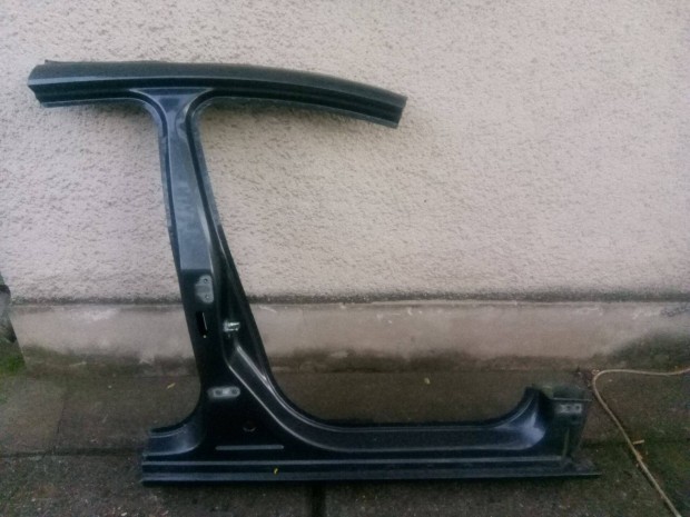 Opel Astra J kombi B oszlop