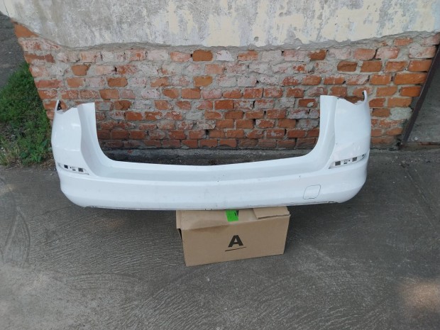 Opel Astra J kombi facelift hátsó lökhárító