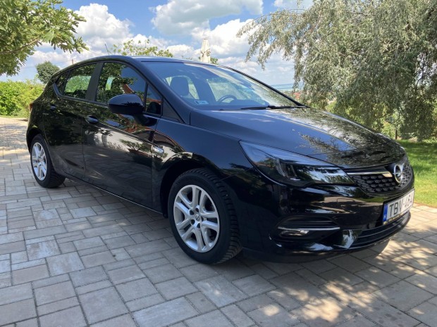 Opel Astra K 1.2 T Business Edition Magyarorszá...