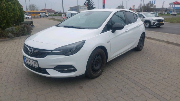 Opel Astra K 1.2 T Business Edition Vezetett sz...