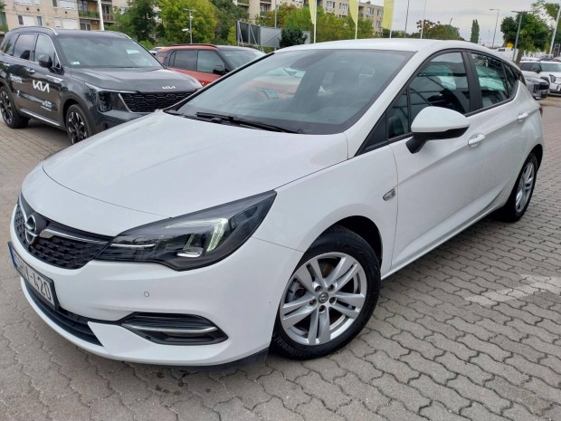 Opel Astra K 1.2 T Elegance Navi Magyar/1.szkön...