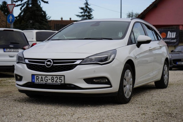 Opel Astra K 1.4 T Enjoy 1v Gari! MO-I! 1Tulaj...