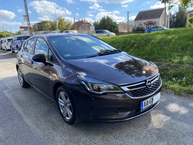 Opel Astra K 1.4 T Excite M.O-i ! Vgig vezetet...