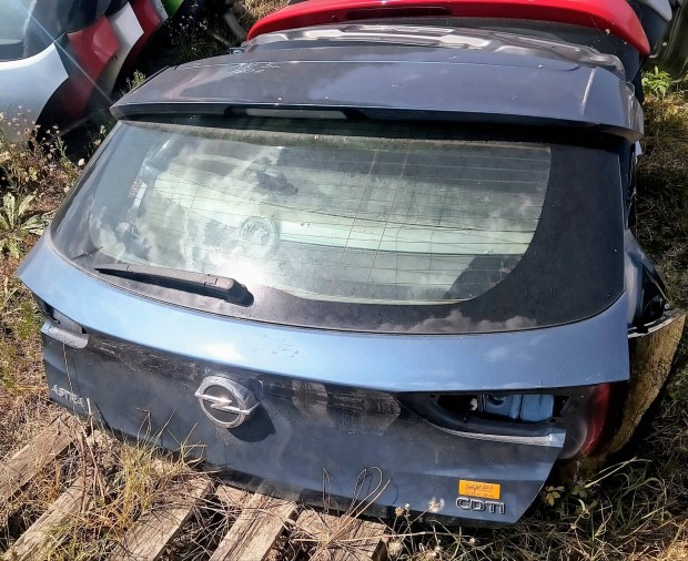 Opel Astra K 5 ajtóshoz komplett csomagtér ajtó