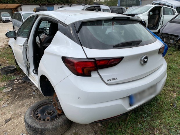 Opel Astra K Alkatrszek Bontott Alkatrsz